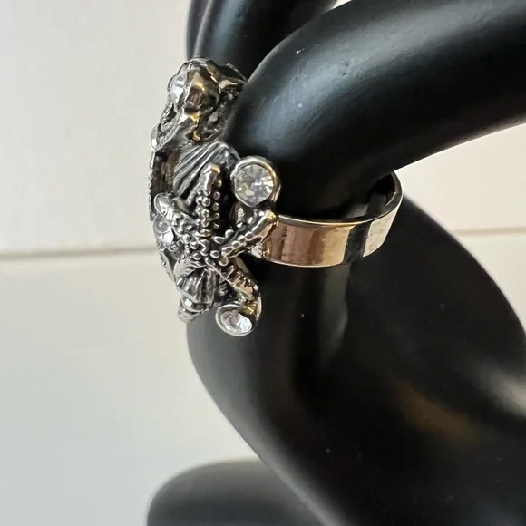 Seashell Beach Motif Silver Tone with rhinestones Ring sz 7 - Picture 9 of 12